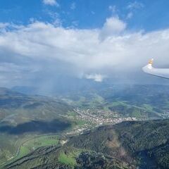 Flugwegposition um 15:45:10: Aufgenommen in der Nähe von Kapellen, Österreich in 1595 Meter